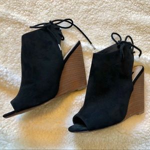 Black open toe wedges
